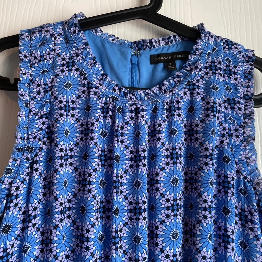 Banana Republic Sleeveless Spring/Summer Dress - Picture 3 of 3